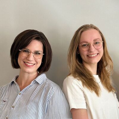 Portraitbild - M.Sc. Psych. Xanthula Ribas und M.Sc. Psych. Ronja Olszak