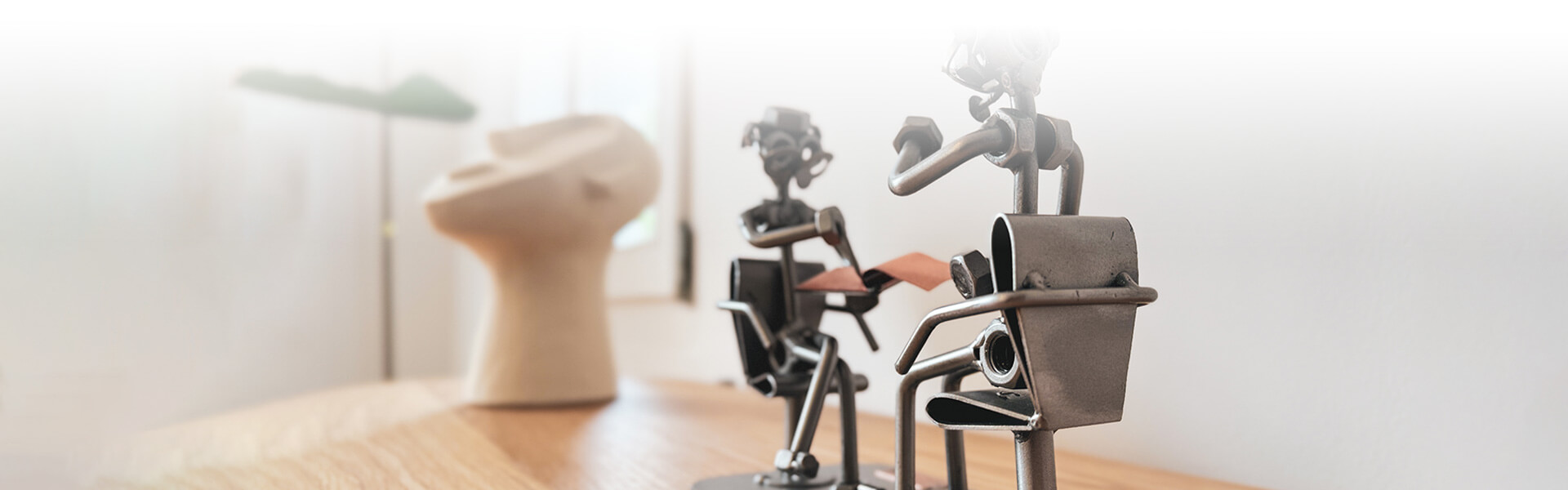 Praxisdeko zwei Metallmännchen - Gruppentherapie